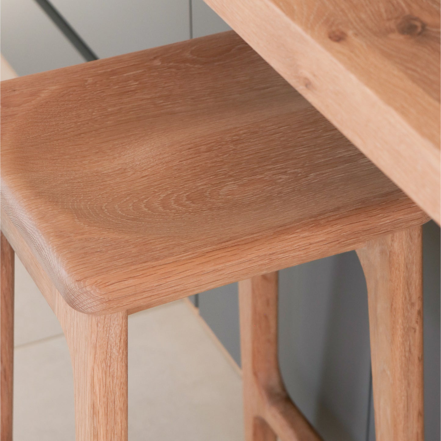 Pel’s Owl Bar Stool