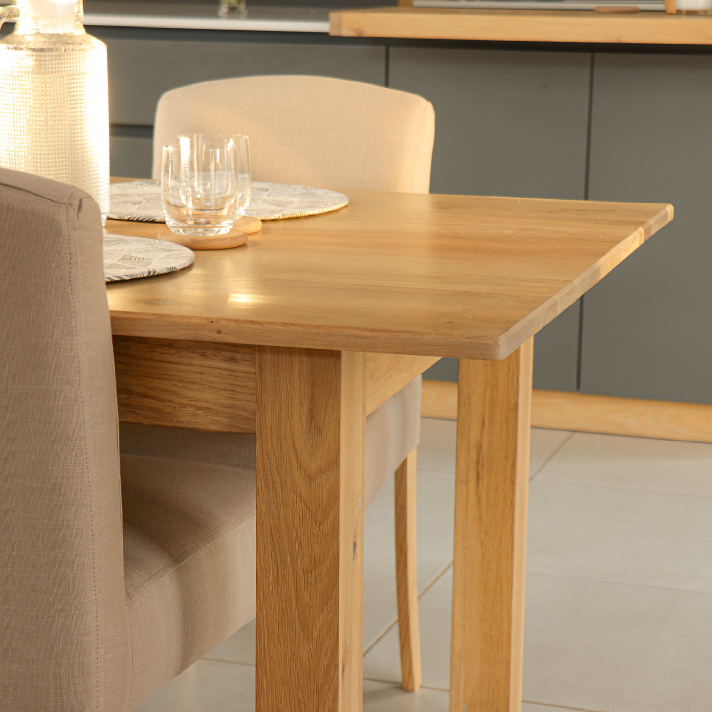 Harrier Dining Table