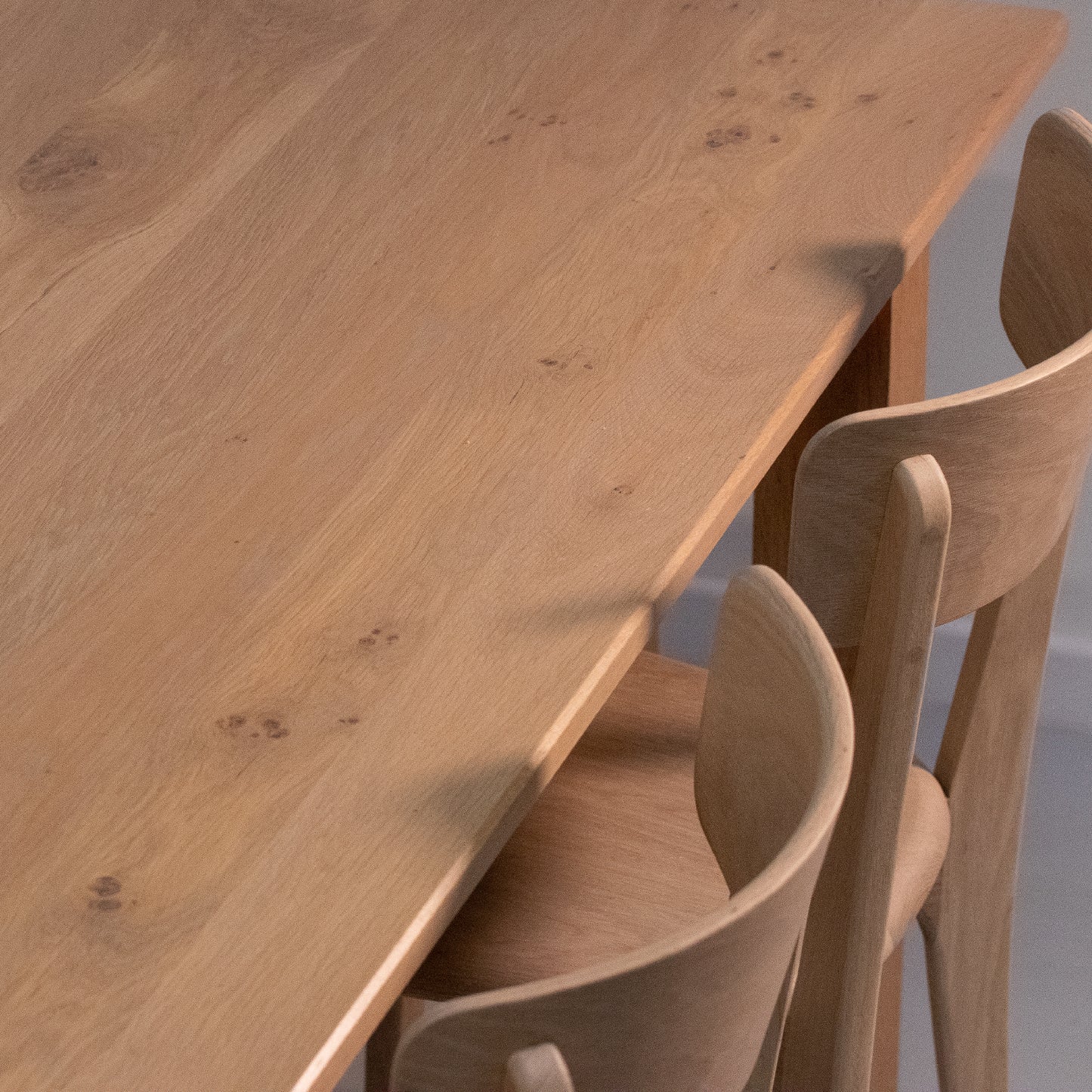 Harrier Dining Table